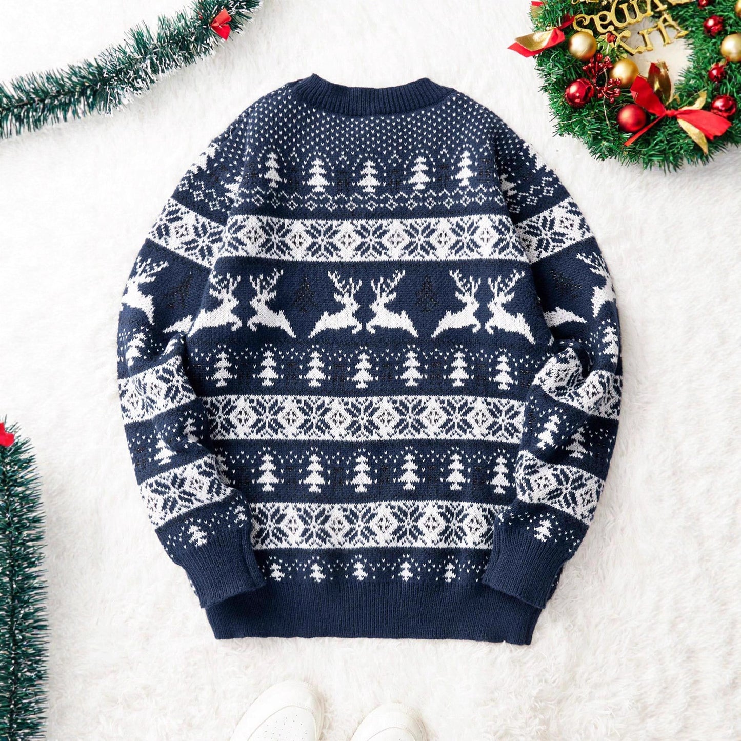 Men’s Christmas Jacquard Sweater – Round Neck Loose Fit Holiday Knitwear