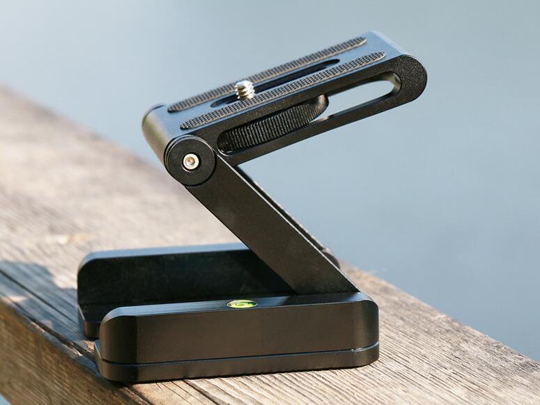 Ulanzi Z-Flex Tilt Tripod Head – Aluminum Alloy Foldable Quick-Release Mount with Spirit Level for Phones & Cameras