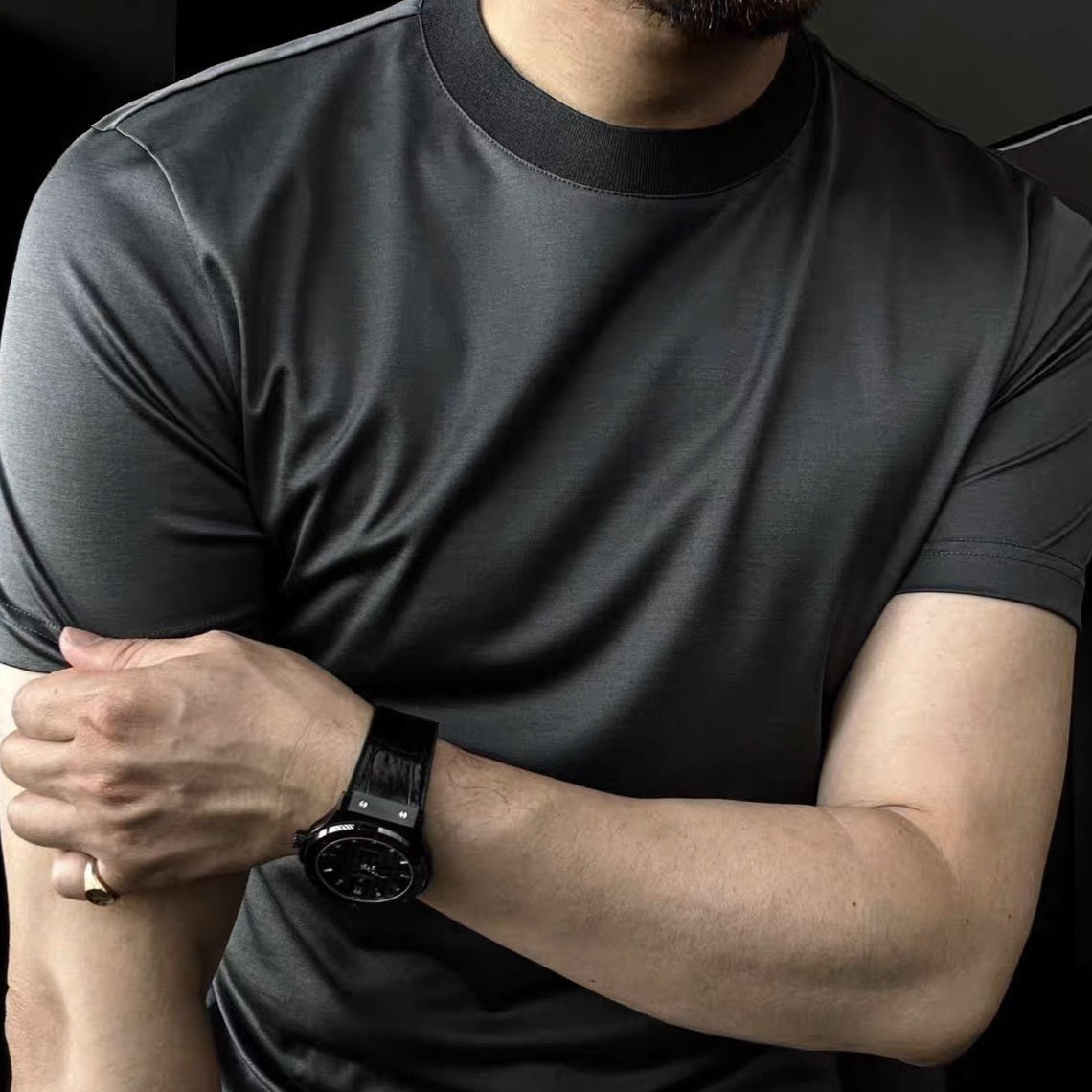 Men’s Ice Silk Soft Breathable Round Neck Short Sleeve T-Shirt – Lightweight Summer Top