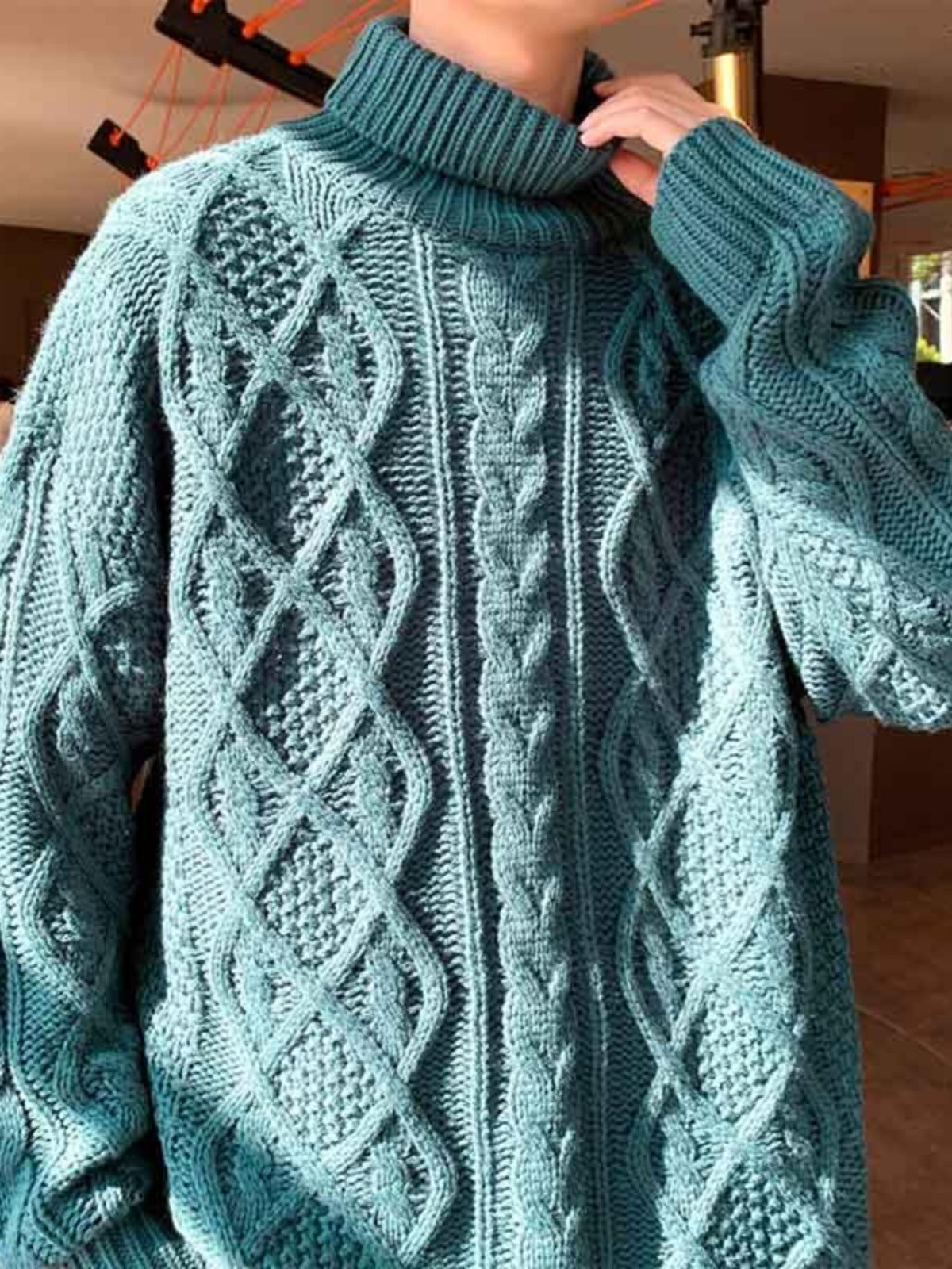 Japanese-Style Retro Green Jacquard Turtleneck Sweater – Cozy Vintage Knitwear for Men